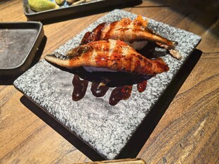 鳗鱼手握