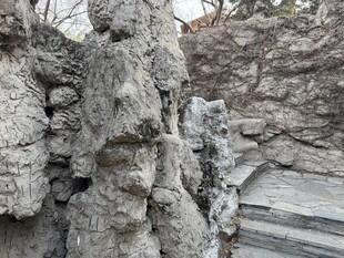 嶙峋假山景观