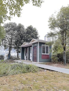 乡村小屋静谧自然美