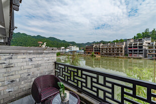 河畔中式景致 闲适氛围