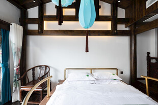 中式风格温馨卧室空间