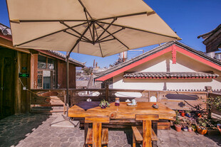 户外露台休闲桌椅遮阳伞