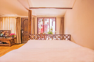 温馨卧室室内场景展示