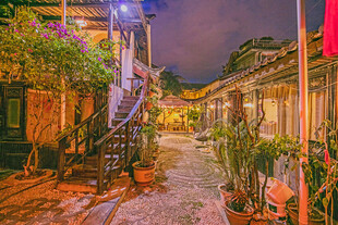 古巷夜景 静谧庭院风光