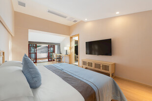 现代简约风格温馨卧室