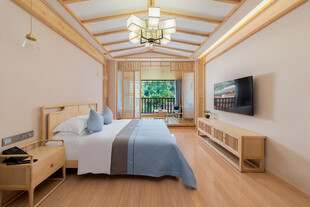 温馨木质风卧室室内场景