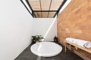 现代简约风室内浴缸设计