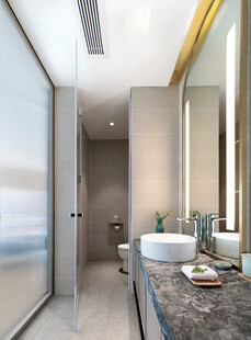 现代简约风卫生间设计