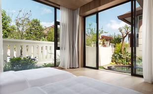 现代简约风卧室落地窗景观