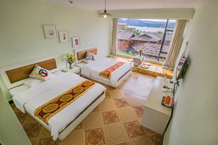 温馨双床房 视野开阔空间佳