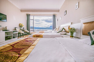 温馨舒适的酒店客房景观