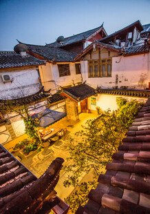 古宅庭院夜景 静谧美好