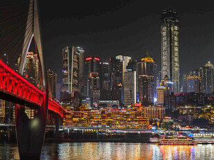 重庆夜景中的跨江大桥璀璨