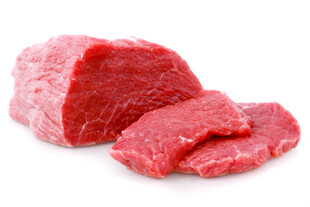 新鲜生牛肉切块展示