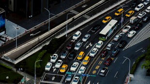 城市交通拥堵景象
