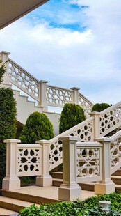 精致雕花户外石质楼梯