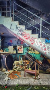 废弃 乐场的斑驳景象