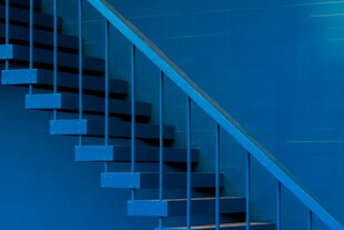 蓝色现代风楼梯