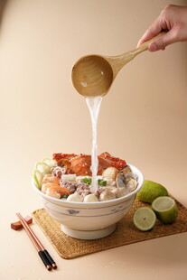 鲜虾蔬菜沙拉浇汁时刻