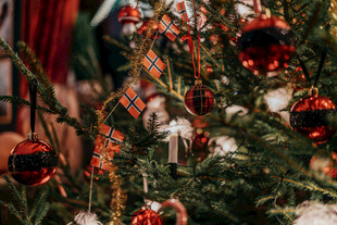 装饰精美的圣诞树