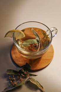 柠檬草药茶饮
