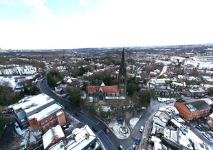 冬日小镇雪景俯瞰图