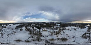 雪覆大地的壮丽自然景观
