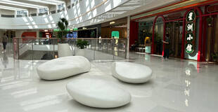 现代商场室内创意休息区