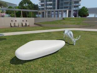 草坪上的艺术雕塑装置