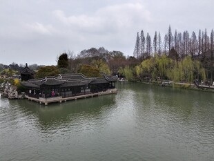 湖畔古朴建筑 水乡景致