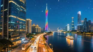 广州月夜下城市河畔景观风光
