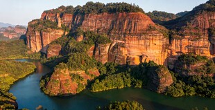壮丽丹霞山水景观
