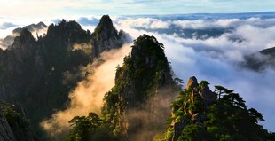黄山云海奇峰壮丽景观