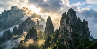 黄山壮丽山峦云雾间美景