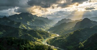 山间晨曦美景