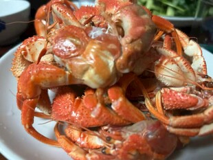 一盘美味大闸蟹