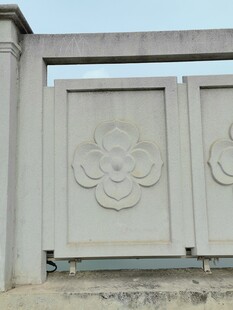 中式雕花石质大门