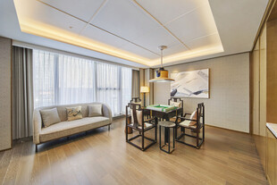 现代简约风餐厅客厅一体化