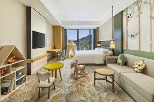 温馨亲子主题酒店房间场景