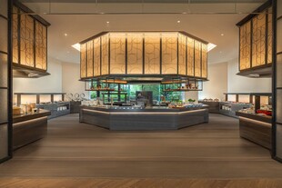 现代风格珠宝店内部设计