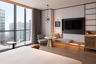 现代简约风温馨卧室空间