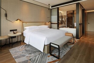 现代简约风格精致卧室