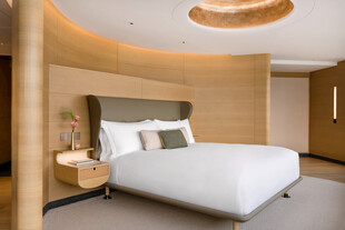 现代简约风格温馨卧室