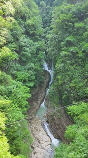 巴东雨仙谷溪谷 