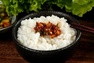 一碗美味拌饭