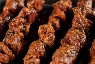 美味烤肉串特写