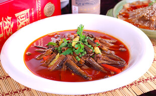 香辣诱人的红烧鳝鱼