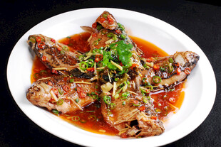 香辣美味红烧鱼
