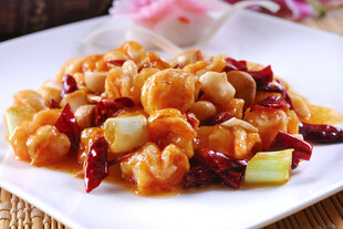 香辣虾仁美食诱人呈现