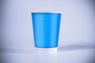 蓝色一次性塑料杯